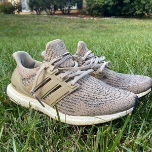 Adidas Ultra Boost khaki/sand size 11